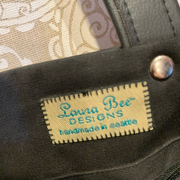Laura Bee Designs Vegan Shoulder Bag Snap Purse - Picture 5 of 8